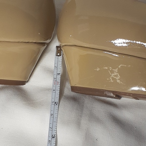 Talbots Women's Beige Patent Leather Peep-Toe Wedge Pumps Size 8M - Picture 11 of 11